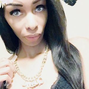 Meet your Posher, Bianca